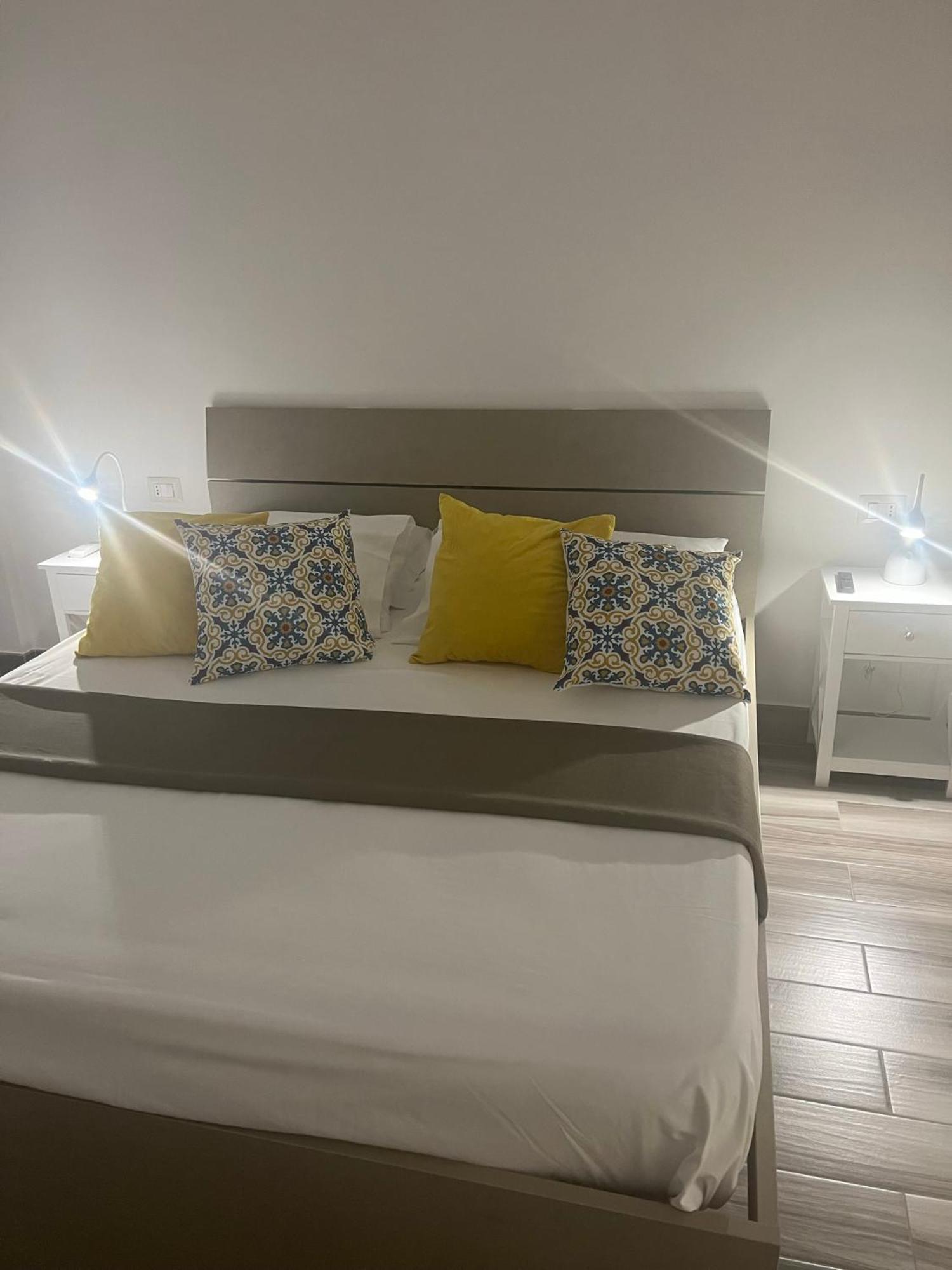 City Home 77 Nápoly Kültér fotó